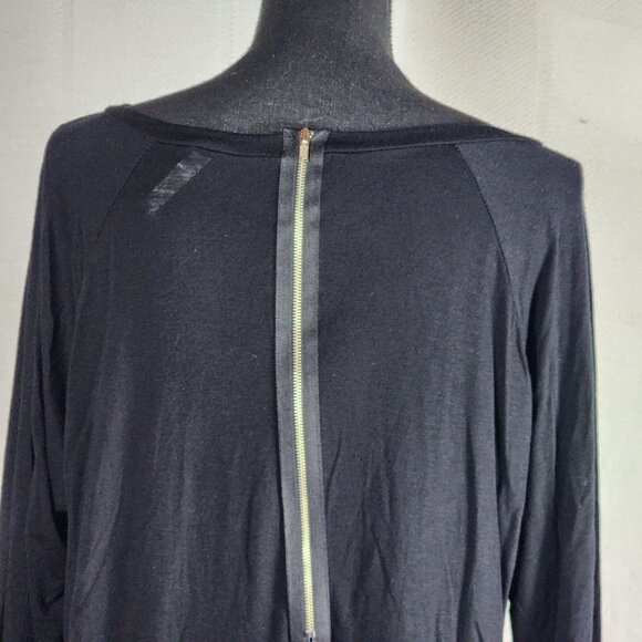 Love In Brand Black LS Rayon Span Reversible Drop Shoulder 1/2 Zip Top Size L - Picture 13 of 16